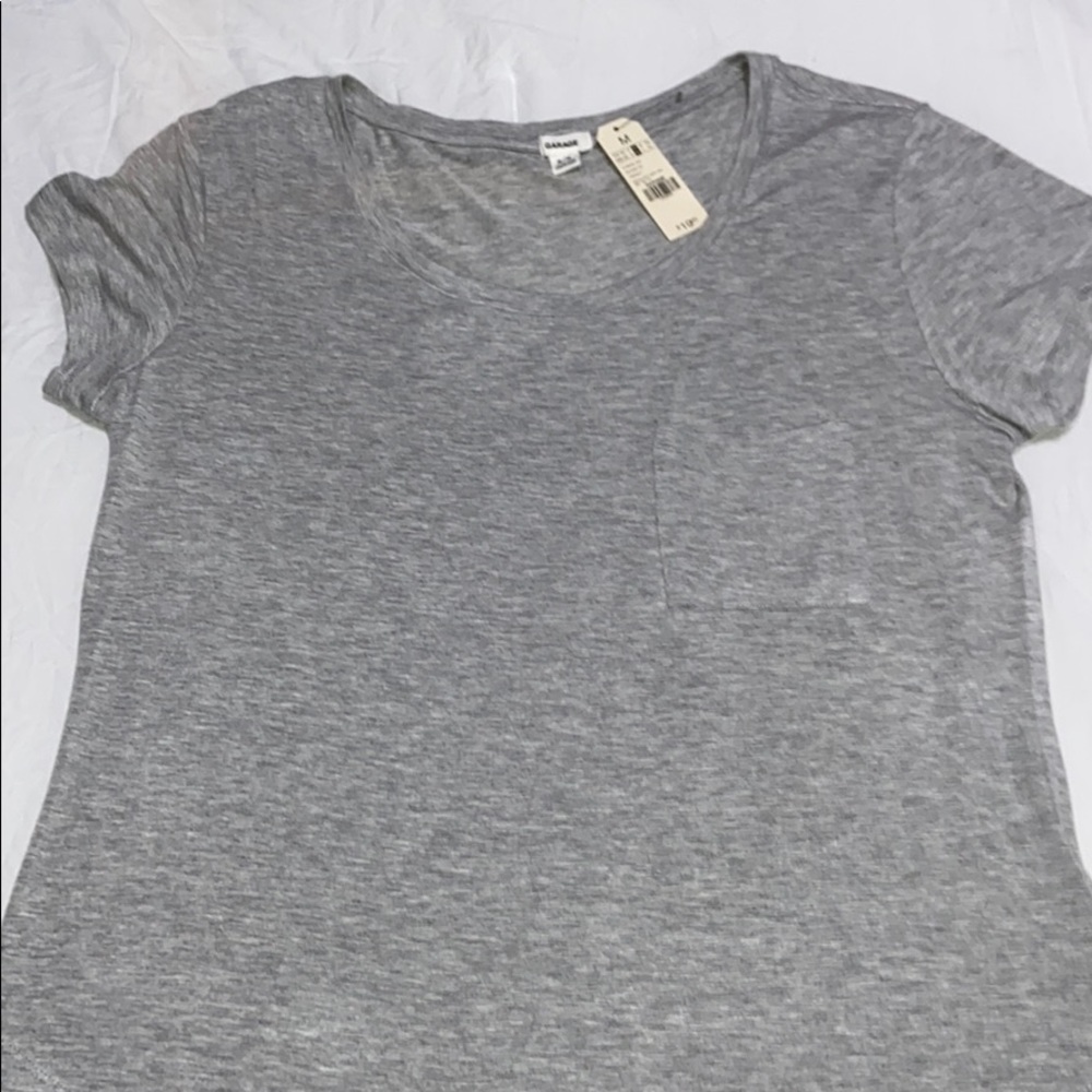 gray top w pocket